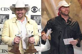 The 2019 acm awards brought us a host of memorable moments: Remember When The Acm Award Looked Like A Bowling Trophy