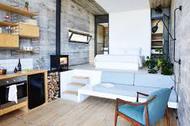 Decouvrez Cette Petite Maison Minimaliste Au Milieu Des Oliviers Inspiree Par Le Corbusier Planete Deco A Homes World Maison Minimaliste Petite Maison Maison