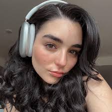 My first voice over work!! I play Carly Clark in @brokenroadpod a sci-fi  audio drama that was made with so much love!! I don't wanna spoil anything  but you just might hear