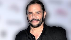 La fiscalía detuvo a héctor parra por el presunto abuso sexual a su hija. 0p3g5 J2fenjrm