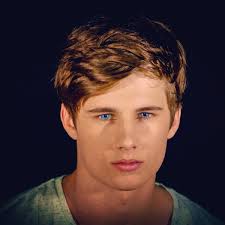 Tegan Bates (@Tegan_1800)