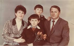 17 января 1979, винница), больше известна как оля полякова — украинская певица, телеведущая и актриса. Sergej Pritula Olya Polyakova Ukrainskie Zvezdy Vspomnili Kak Byli Pervoklassnikami Zhenskij Sajt Liza