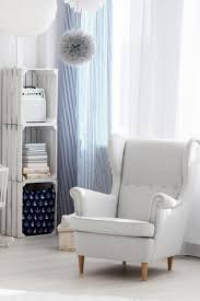 Fauteuil D Allaitement Un Accessoire Indispensable Dans La Chambre De Bebe Fauteuil Chambre Bebe Chambre Bebe Fauteuil Allaitement