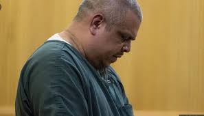 Nëna angazhon të birin me shokët për të vrarë babanë për sigurimin e jetës 