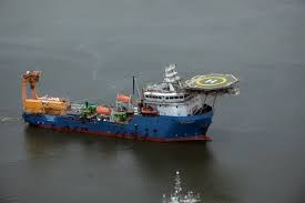 Indonesia's military said it is seeking assistance from australia, singapore and india after a navy submarine with 53 people aboard disappeared north of the resort island of bali on wednesday. 1dy 55hvxbo2dm