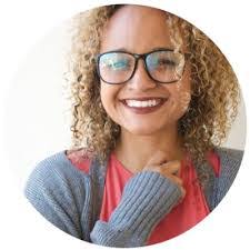 Lisa Corning's Instagram, Twitter & Facebook