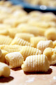 Petite Lecon De Gnocchi 1 La Recette De Base Recette Gnocci Recette Recette Sicilienne