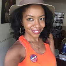 Ashley Miracle's Instagram, Twitter & Facebook