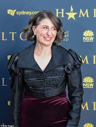 Berejiklian ble utnevnt til kasserer i new south wales og minister for industrielle forhold etter en omstilling av kabinettet som. Freedomroo Gladys Berejiklian Stuns As She Steps Out For The Sydney Premiere Of Hamilton Australiannewsreview