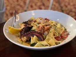 Pappadeaux seafood kitchen, melynek osztályozása a tripadvisoron 4,5/5, és az itt található 8 682 étterem közül a(z) 89. Pappadeaux Seafood Kitchen Houston 10499 I 10 Katy Fwy Menu Prices Restaurant Reviews Tripadvisor