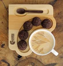 Wooden Coffee And Tea Service Cookies And Chocolate Cutlery Miriam Blog Chocolate Coffee Cook Ideias De Cafeteria Decoracoes De Cafe Barraca De Lanche