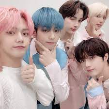 Txt (투모로우바이투게더) the chaos chapter: Twitter Post 201104 Txt Blue Hour Tomorrow