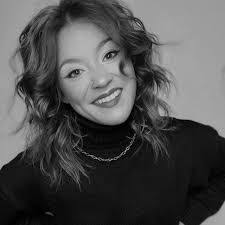 Amy Perrigo's Instagram, Twitter & Facebook