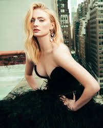 Sophie Turner | Archives