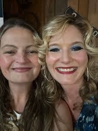 Jennifer Campagna's Instagram, Twitter & Facebook