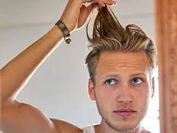 This figure is widely quoted as the average length of the anagen phase (when hair is actively growing during its growth cycle). How Fast Does Men S Hair Grow Keep Calm Guys Lewigs