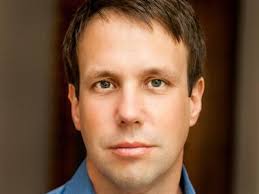 Robertson Barrett Named President of Digital Media for Hearst Newspapers