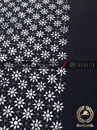Jual baju gamis wanita hitam putih asama shop tokopedia via tokopedia.com. Jual Bahan Baju Batik Hitam Putih Kembang Tanjung Tumpal Polos Thebatik Co Id