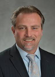 Eric Michael Davis, Financial Advisor