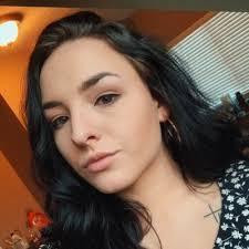 Abby Heller's Instagram, Twitter & Facebook