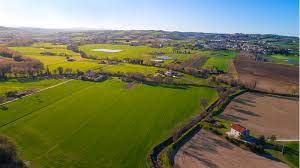 Pour réussir en agriculture la base c'est d'acheter un bon terrain agricole. Comment Passer Un Terrain Agricole En Terrain Constructible