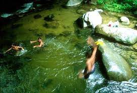 Antaranya jungle tracking, river tracking, night walk, river cross dan pelbagai lagi. Air Terjun Congkak Di Selangor Lokasi Mandi Manda Yang Terbaik Untuk Pelawat Tempat Menarik