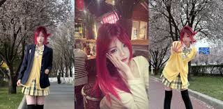 苏州大学精神小妹赵艺涵为了满足男友独特癖好被肆意摆弄各种姿势玩弄疯狂爆操浪叫不停！