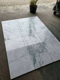 Marmorfliesen aus feinsteinzeug lassen sich so gut wie gar nicht von echtem marmor unterscheiden. Bianco Carrara C Marmor Fliesen Natursteinfliesen 61 X 30 5 X 1 Cm Ebay