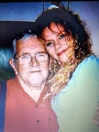 Glenn Singley's Instagram, Twitter & Facebook