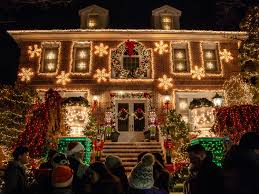 Christmas elf with lights coloring page. Dyker Heights Christmas Lights 2020 Guide With Tips