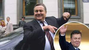 У 1963 році закінчив кіровоградський педагогічний інститут ім. Yarandgjen1czm