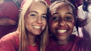 Symone Turner (@symoneturnerr)