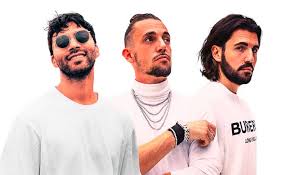 Cuando sales a tirarte una para mis adorados fans pero, tienes que seguir en el como prisionera, iloveit. Dimitri Vegas Like Mike R3hab Santa Claus Is Coming To Town