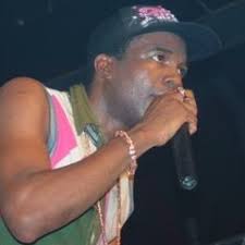 Listen to playlists featuring Jah Creation Vs Sound Trooper 6/00 (War In  The Gulf) by Hecklers Inc/Di Phoenix online for free