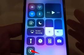 How To Screen Record On Iphone Xr The Tech Journal Screen Mirroring Screen Iphone