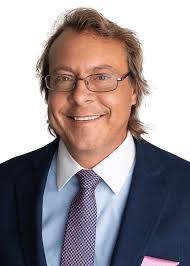 Kevin Irons's Instagram, Twitter & Facebook