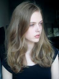 bronde hair pale skin