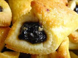 Press an indentation with finger into each. Hungarian Plum Jam Biscuits Lekvaros Papucs Zserbo Com