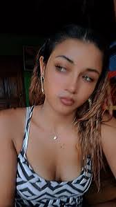 Dora Barrett's Instagram, Twitter & Facebook