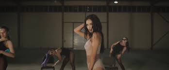 Айжан байзакова танцует