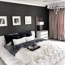 Now In Blog Sale Of Many Luxury Curtains And Darkened Creative Ideas Stylish Bedroom Bedroom Design Bedroom Decor