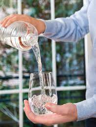 Noticias De Salud Beber Agua Mineral Natural Durante El Embarazo Y La Lactancia Garantiza Una Hidratacion Saludable