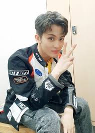 Pin By Rainn On Kpop Idols Nct 127 Mark Mark Nct Nct 127