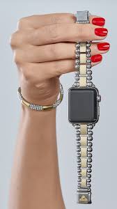 Strike the other end of the pin pusher with the metal side of the watch hammer until the pin slides out. How To Remove Watch Links With Tool Arxiusarquitectura