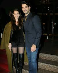 Pin De Karr Herrera Em Celebrities Modelos Masculinos Looks Feminino