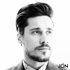 Peter Queen's Instagram, Twitter & Facebook