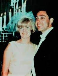 Colette macdonald was born and raised in patchogue, ny, and had known jeff macdonald since grade school. Jeffrey R Macdonald Wikiwand