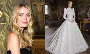 1 day ago · lady kitty spencer, the stylish niece of the late princess diana, has tied the knot with her billionaire beau in an extravagant destination wedding in rome. Lunmvywq6wuuzm