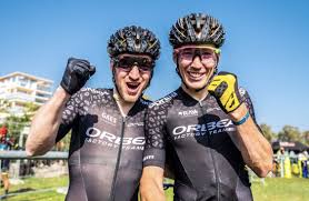Aleix seria més feliç muntant en bici que amb moto. aleix espargaró, de 31 anys, manté una gran amistat amb exciclistes professionals com joaquim purito rodríguez i va estar al 'training camp' de pretemporada d'euskaltel. Aleix Espargaro 300km H Con Alma De Ciclista Formularapida Net