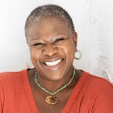 Paula Baucom's Instagram, Twitter & Facebook